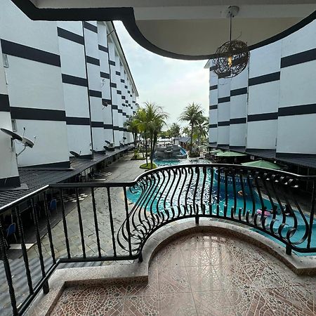 Ricco Ruby Homestay Kampong Bagan Pinang Екстер'єр фото